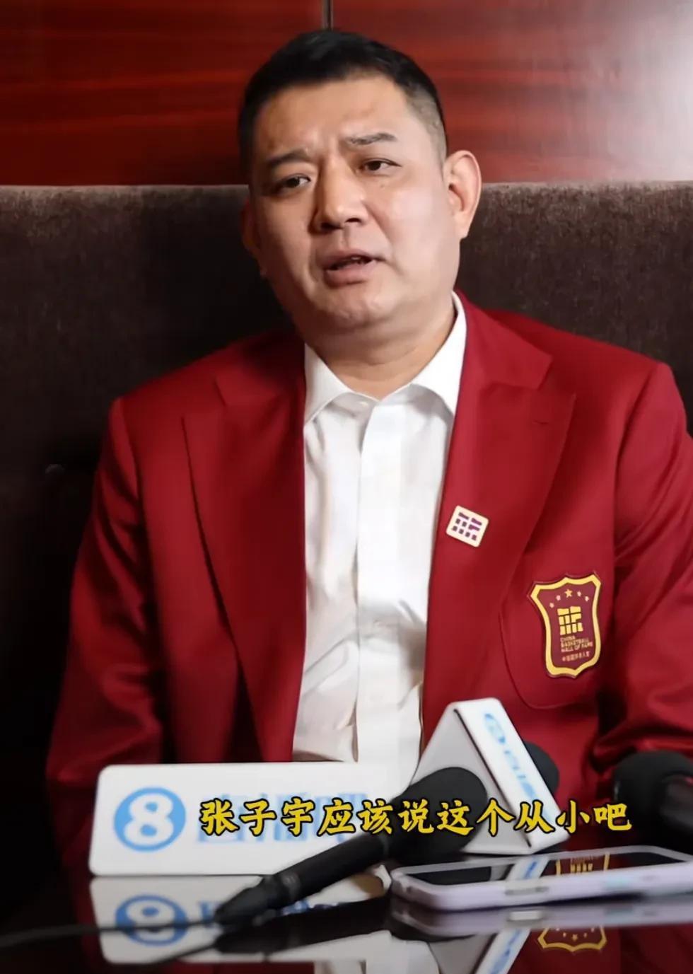 爱游戏体育入口-张子宇打国家队会提前暴露弱点&amp;但对球员发展有好处的简单介绍